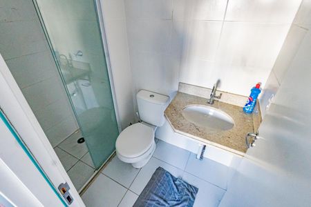 Banheiro de apartamento para alugar com 2 quartos, 48m² em Vila Água Funda, São Paulo