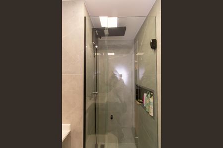 Banheiro de apartamento à venda com 2 quartos, 32m² em Vila Ivone, São Paulo