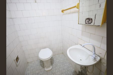 Banheiro 1 de casa para alugar com 3 quartos, 110m² em Centro, Osasco