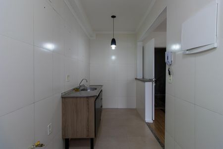Cozinha de apartamento para alugar com 2 quartos, 50m² em Parque Turiguara, Cotia