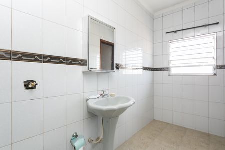 Banheiro da Suíte 3 de casa para alugar com 3 quartos, 220m² em Itaquera, São Paulo