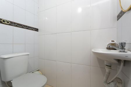 Casa para alugar com 220m², 3 quartos e 2 vagas Casa para alugar com 220m², 3 quartos e 2 vagasLavabo