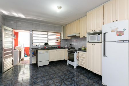 Casa para alugar com 220m², 3 quartos e 2 vagas Casa para alugar com 220m², 3 quartos e 2 vagasCozinha