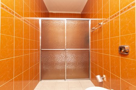Casa para alugar com 220m², 3 quartos e 2 vagas Casa para alugar com 220m², 3 quartos e 2 vagasBanheiro da Suíte 2