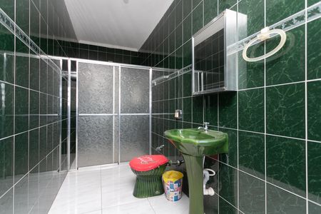 Casa para alugar com 220m², 3 quartos e 2 vagas Casa para alugar com 220m², 3 quartos e 2 vagasBanheiro da Suíte 1