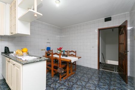 Casa para alugar com 220m², 3 quartos e 2 vagas Casa para alugar com 220m², 3 quartos e 2 vagasCozinha