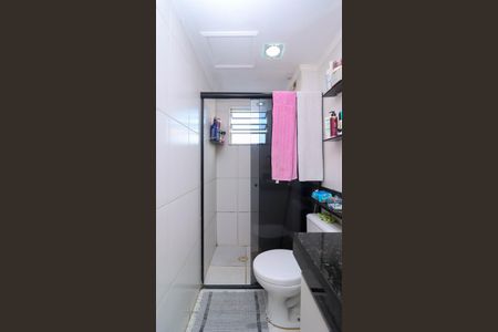 Banheiro  de apartamento à venda com 2 quartos, 48m² em Jardim Paris, São Paulo