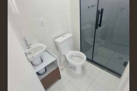 Banheiro de apartamento para alugar com 2 quartos, 44m² em Jardim Normandia, Guarulhos