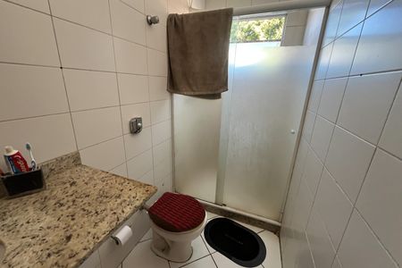 Banheiro 2 de casa de condomínio à venda com 3 quartos, 104m² em Jardim Guanabara, Rio de Janeiro
