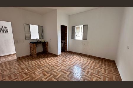 Casa para alugar com 1 quarto, 26m² em Jardim Capelinha, São Paulo