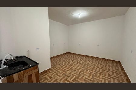 Casa para alugar com 1 quarto, 26m² em Jardim Capelinha, São Paulo