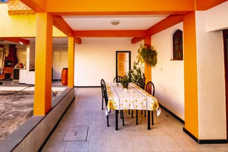 Varanda de casa à venda com 7 quartos, 360m² em Dom Silverio, Belo Horizonte