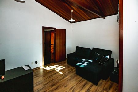 Casa à venda com 360m², 7 quartos e 4 vagasSala 2
