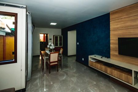Casa à venda com 360m², 7 quartos e 4 vagasSala