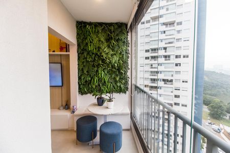 Varanda de apartamento para alugar com 2 quartos, 52m² em Alphaville Empresarial, Barueri