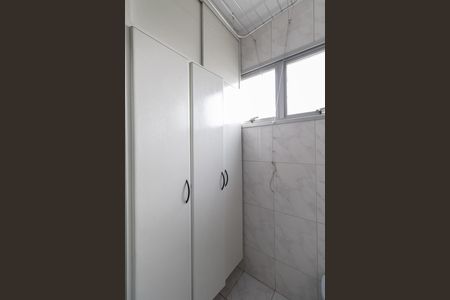 Apartamento à venda com 55m², 2 quartos e 1 vaga Apartamento à venda com 55m², 2 quartos e 1 vagaCozinha e Área de Serviço
