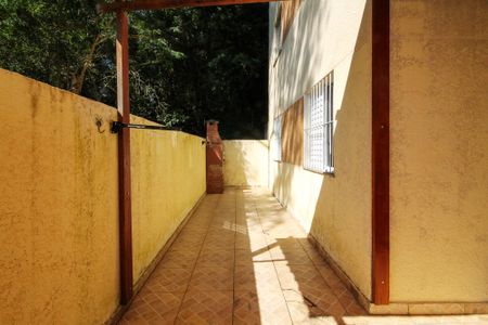 Quintal de apartamento para alugar com 2 quartos, 71m² em Quinta dos Angicos, Cotia