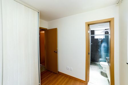 Suíte 1 de apartamento para alugar com 2 quartos, 55m² em Serra, Belo Horizonte