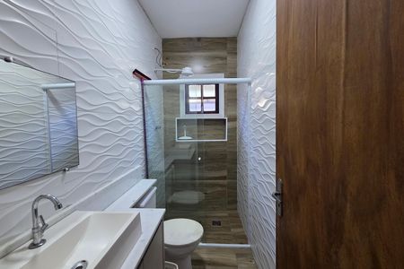 Casa para alugar com 101m², 2 quartos e 2 vagas Casa para alugar com 101m², 2 quartos e 2 vagasBanheiro