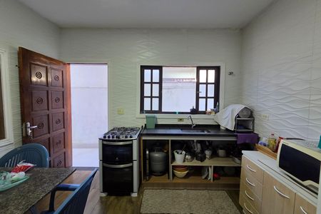 Casa para alugar com 101m², 2 quartos e 2 vagas Casa para alugar com 101m², 2 quartos e 2 vagasCozinha