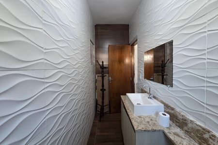Casa para alugar com 101m², 2 quartos e 2 vagas Casa para alugar com 101m², 2 quartos e 2 vagasBanheiro da Suíte 1