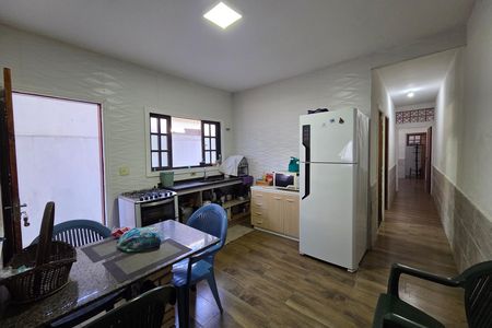 Casa para alugar com 101m², 2 quartos e 2 vagas Casa para alugar com 101m², 2 quartos e 2 vagasCozinha
