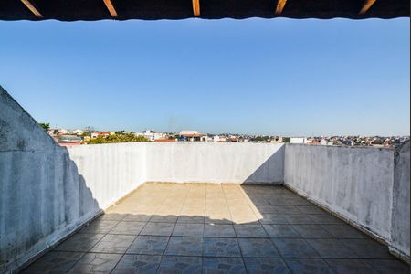 Varanda de casa à venda com 4 quartos, 225m² em Vila Cecilia Maria, Santo André