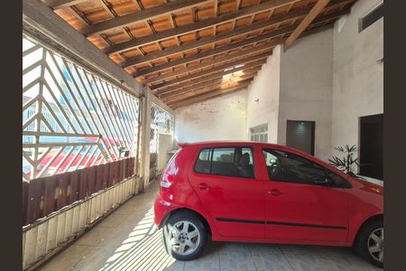 Garagem de casa à venda com 4 quartos, 225m² em Vila Cecilia Maria, Santo André