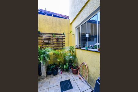 Casa à venda com 225m², 4 quartos e 3 vagas Casa à venda com 225m², 4 quartos e 3 vagasDetalhe Sala