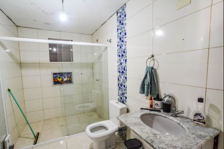 Casa à venda com 225m², 4 quartos e 3 vagas Casa à venda com 225m², 4 quartos e 3 vagasBanheiro da Suíte
