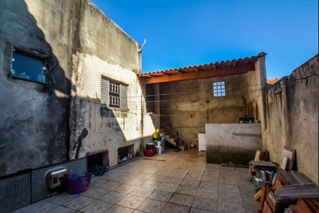 Casa à venda com 225m², 4 quartos e 3 vagas Casa à venda com 225m², 4 quartos e 3 vagasÁrea externa