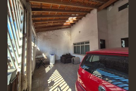 Garagem de casa à venda com 4 quartos, 225m² em Vila Cecilia Maria, Santo André