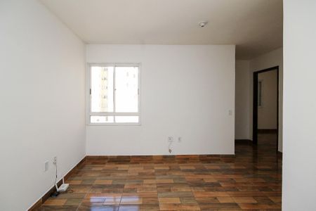 Sala de apartamento para alugar com 2 quartos, 53m² em Jardim Arco-iris, Cotia