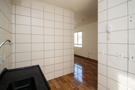 Cozinha de apartamento para alugar com 2 quartos, 53m² em Jardim Arco-iris, Cotia
