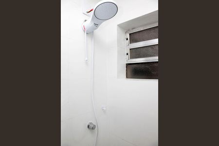 Banheiro de apartamento para alugar com 1 quarto, 36m² em Petrópolis, Porto Alegre