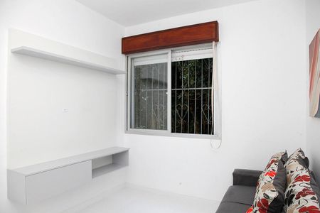 Sala de apartamento para alugar com 1 quarto, 36m² em Petrópolis, Porto Alegre