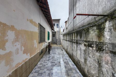 Casa de condomínio para alugar com 30m², 0 quarto e sem vaga Casa de condomínio para alugar com 30m², 0 quarto e sem vagaVaral