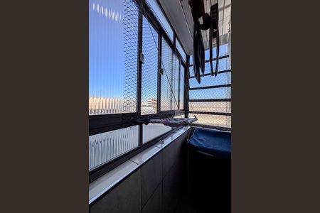 Apartamento à venda com 62m², 2 quartos e sem vaga Apartamento à venda com 62m², 2 quartos e sem vagaÁrea de Serviço