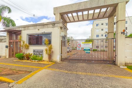 Apartamento à venda com 41m², 2 quartos e 1 vaga Apartamento à venda com 41m², 2 quartos e 1 vagaFachada e portaria