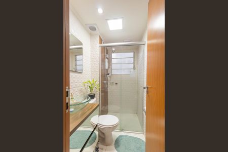 Apartamento à venda com 41m², 2 quartos e 1 vaga Apartamento à venda com 41m², 2 quartos e 1 vagaBanheiro