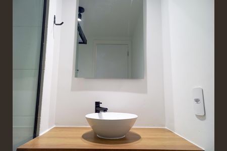 Banheiro - torneira de kitnet/studio para alugar com 1 quarto, 27m² em Vila Buarque, São Paulo
