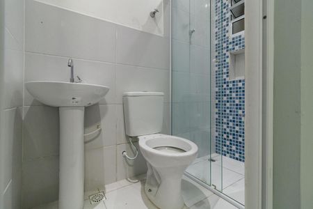 Banheiro de kitnet/studio para alugar com 1 quarto, 24m² em Jardim Felicidade(zona Norte), São Paulo