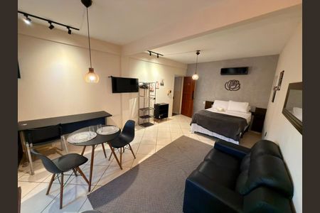 Studio para alugar com 30m², 1 quarto e sem vaga Studio para alugar com 30m², 1 quarto e sem vagaSala/Cozinha