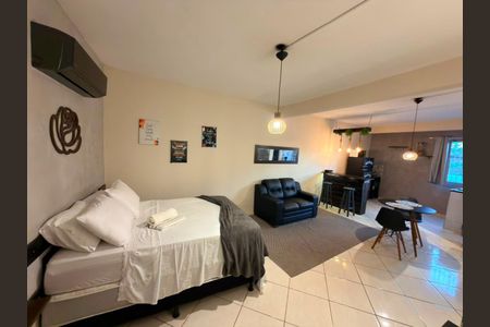 Studio para alugar com 30m², 1 quarto e sem vaga Studio para alugar com 30m², 1 quarto e sem vagaQuarto/Sala