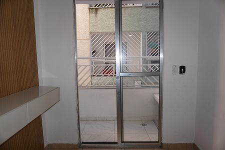 Apartamento para alugar com 44m², 2 quartos e sem vagaVaranda