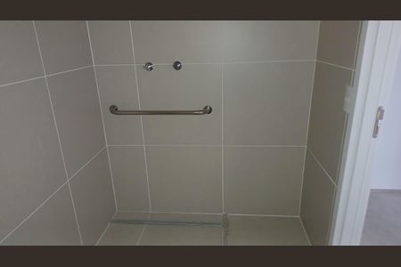 Banheiro de kitnet/studio à venda com 1 quarto, 25m² em Butantã, São Paulo