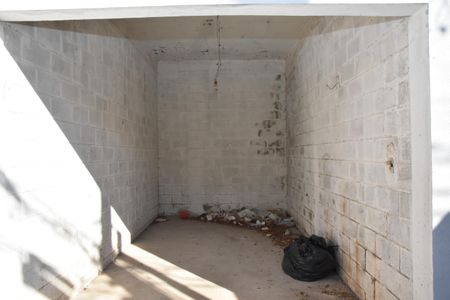 garagem de casa à venda com 2 quartos, 46m² em Parque Eloy Chaves, Jundiaí