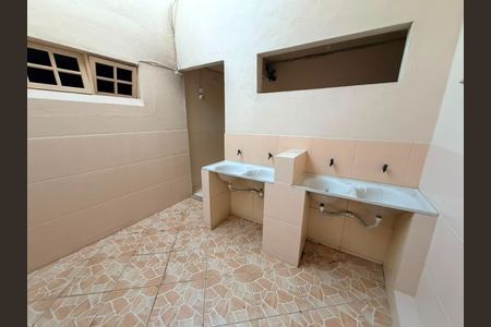 Área de serviço de kitnet/studio para alugar com 1 quarto, 29m² em Parque Jardim Carioca, Campos dos Goytacazes