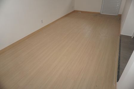 Sala de apartamento para alugar com 2 quartos, 48m² em Jardim Sao Luiz, Embu das Artes