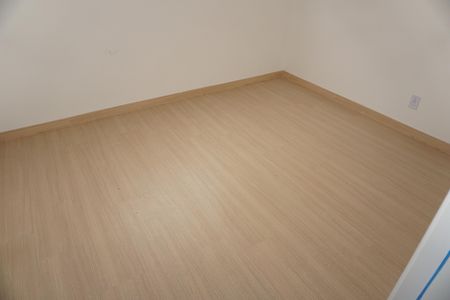 Quarto 1 de apartamento para alugar com 2 quartos, 48m² em Jardim Sao Luiz, Embu das Artes